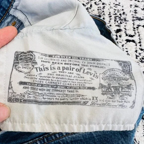 ❤️ Riley Vintage Levis re-done cut off highrise shorts, Size 29 H45 - Picture 9 of 11